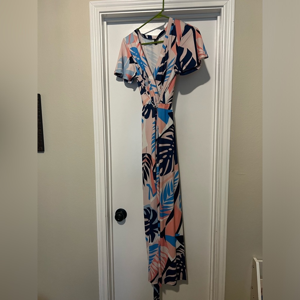 VGUC floral maxi dress